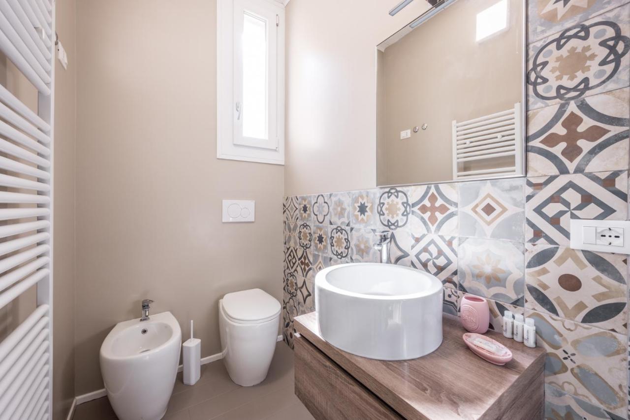 Suite 649 Mono Con Terrazzo Modena Eksteriør billede