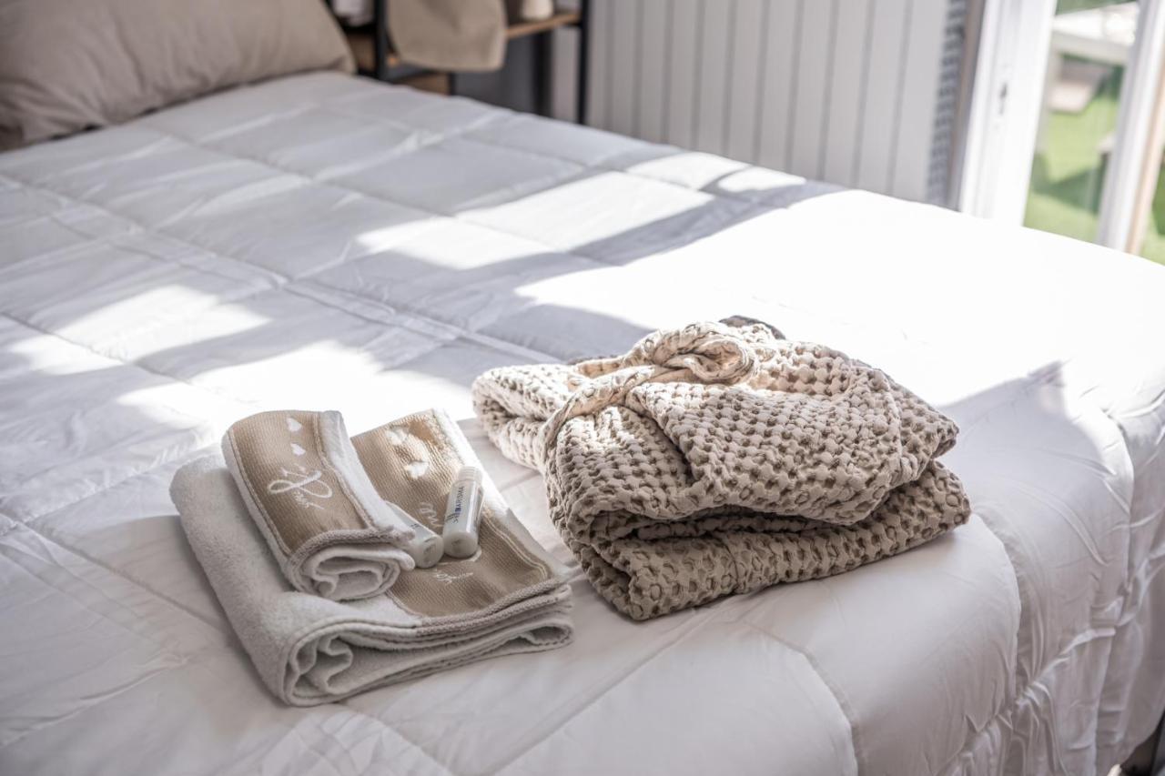Suite 649 Mono Con Terrazzo Modena Eksteriør billede